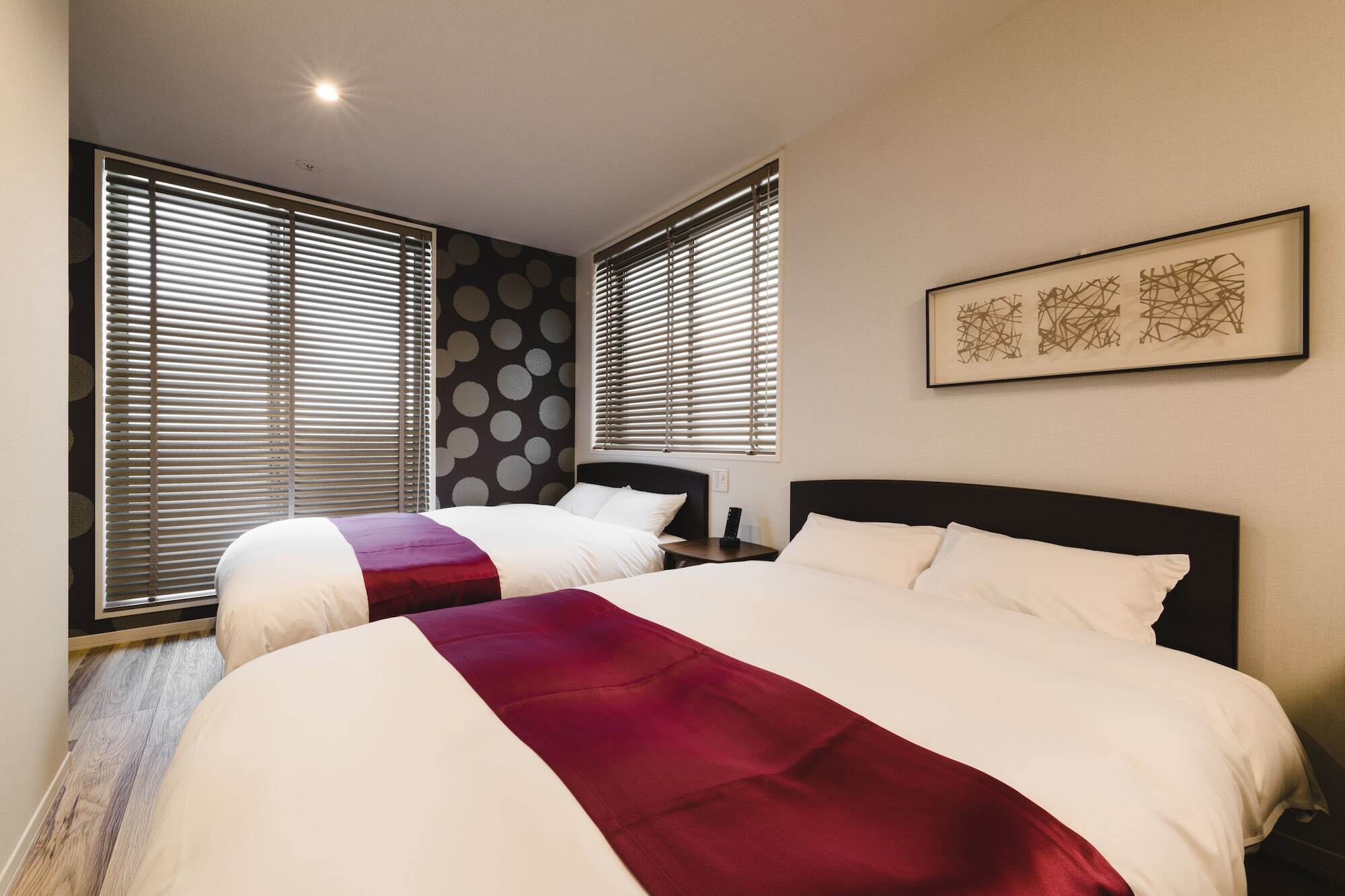ทริป เบส ฮากาตะเอกิมาเอะ Aparthotel ฟูกุโอกะ ภายนอก รูปภาพ